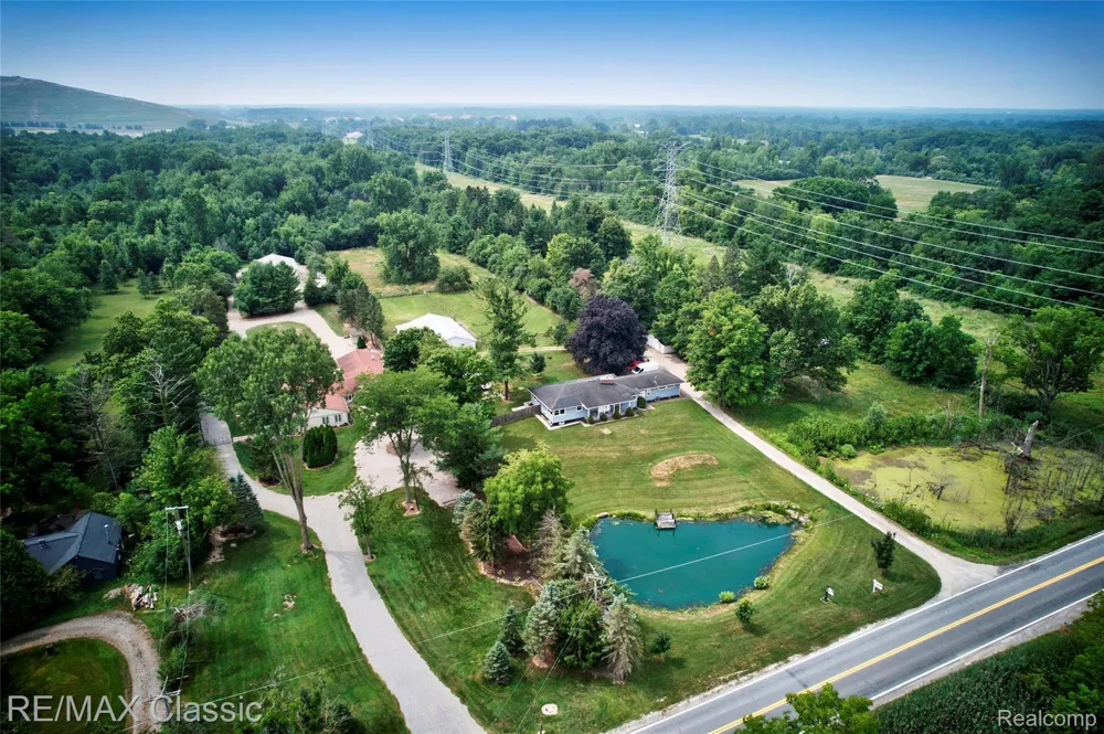 10268 7 Mile Road Salem Township, MI 48167