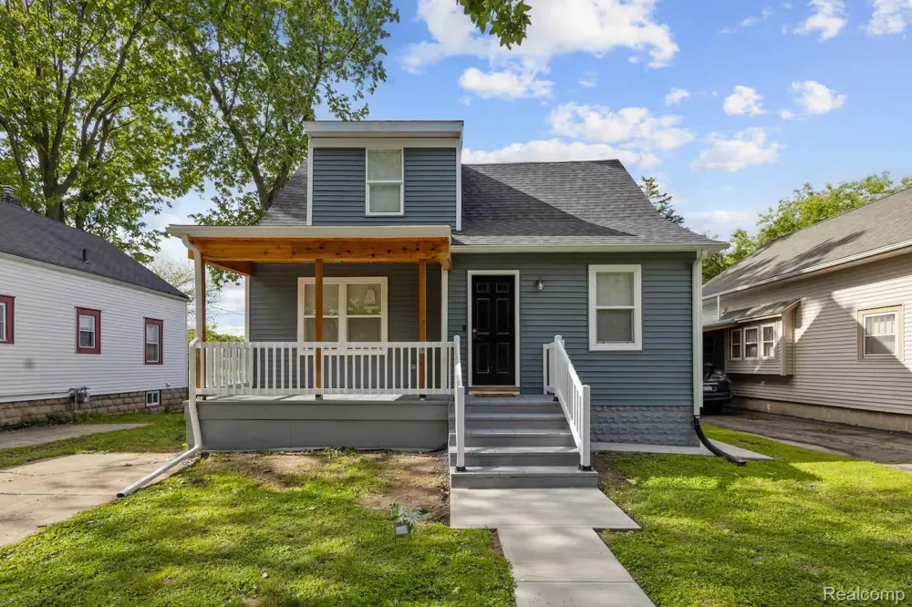 1212 Parkview Street Lansing City, MI 48912