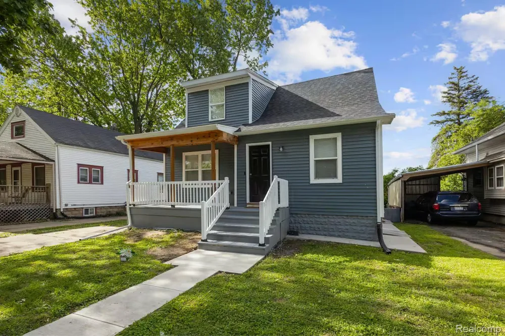 1212 Parkview Street Lansing City, MI 48912