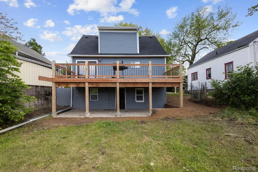 1212 Parkview Street Lansing City, MI 48912