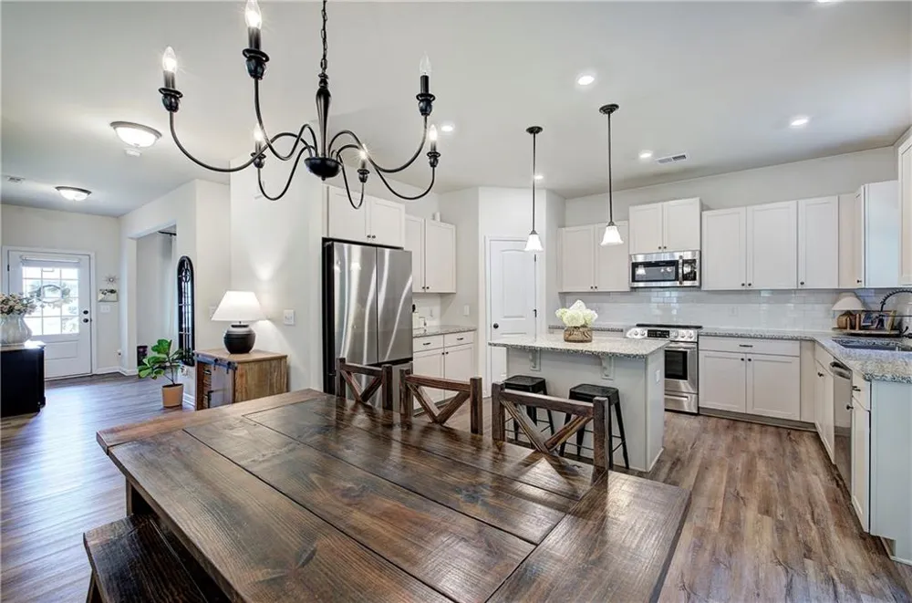 33 Thacker Trail Adairsville, GA 30103