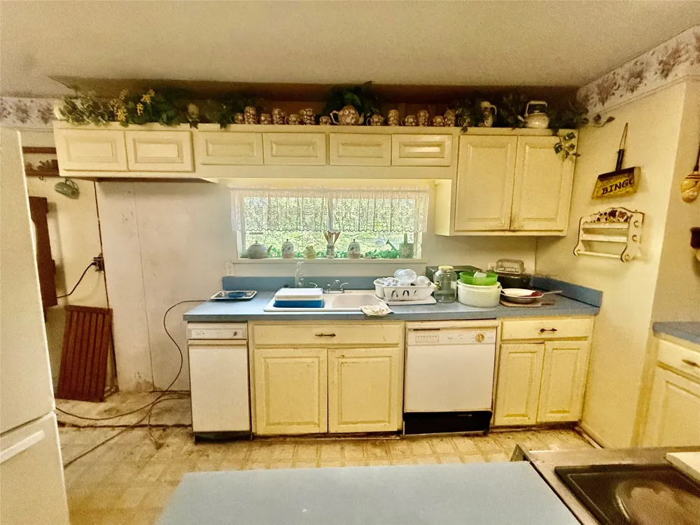 221 Northview Drive Trinidad, TX 75163