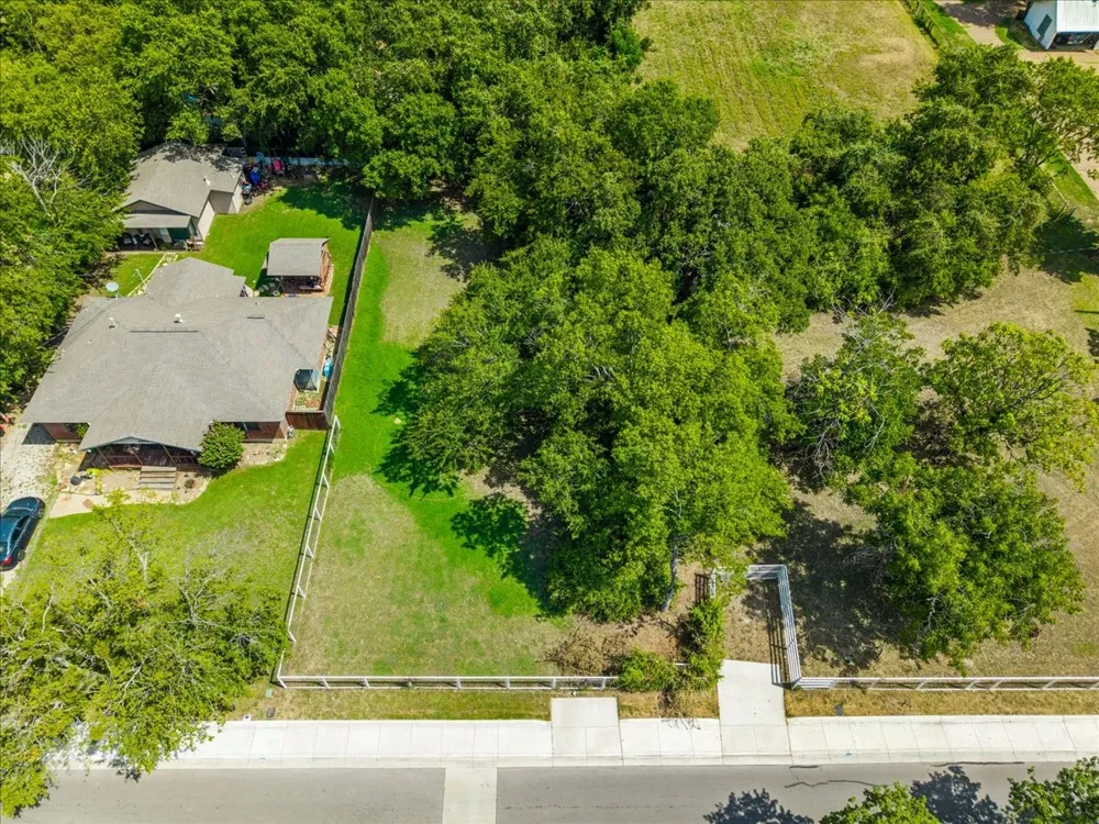6900 Craig Street Fort Worth, TX 76112
