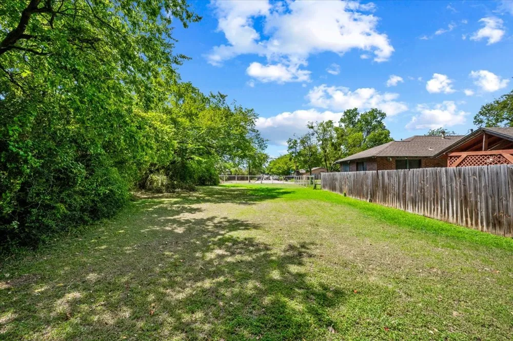 6900 Craig Street Fort Worth, TX 76112