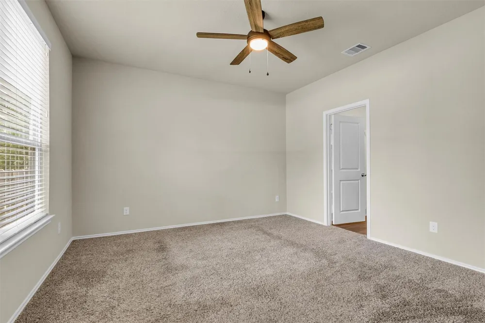 910 Cherokee Drive Montgomery, TX 77316