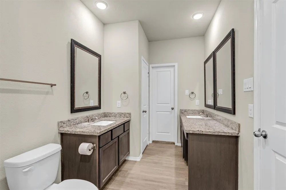 910 Cherokee Drive Montgomery, TX 77316