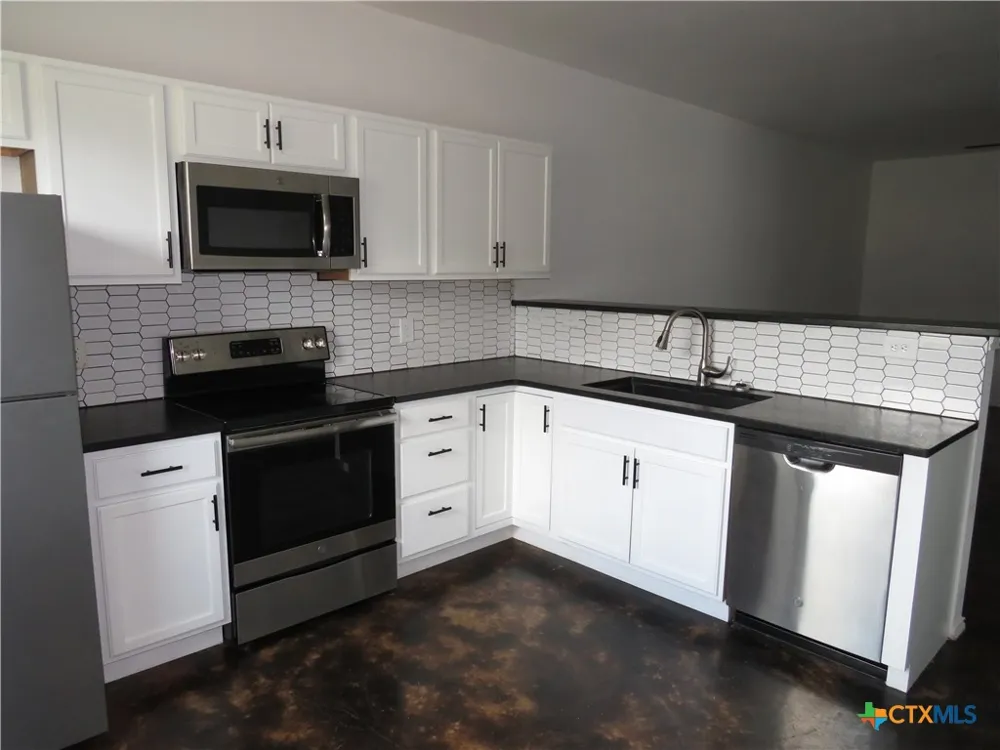 223 Mary Jo Drive #B Harker Heights, TX 76548