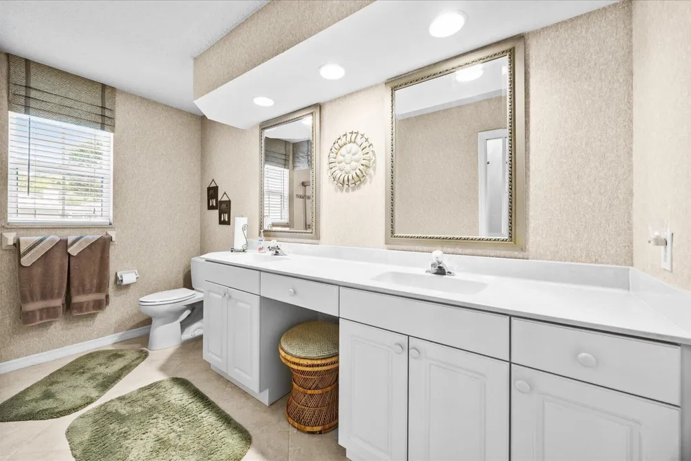 2375 NW Cove View Stuart, FL 34994
