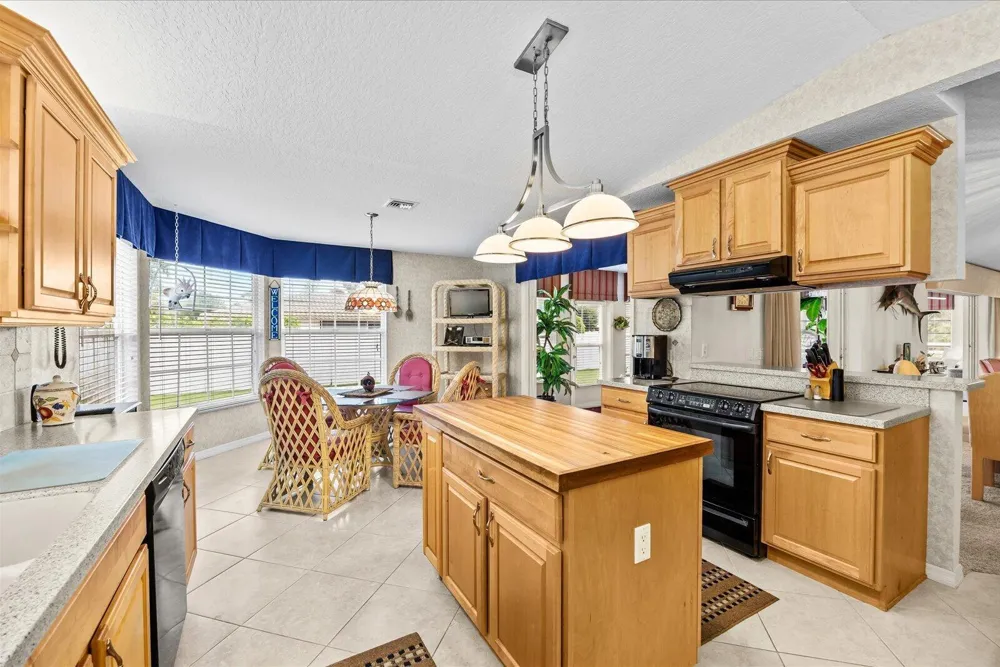 2375 NW Cove View Stuart, FL 34994