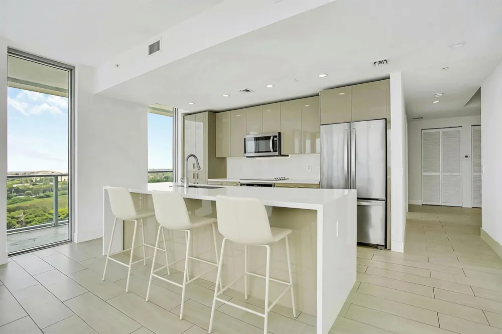 2000 Metropica Way #1503 Sunrise, FL 33323