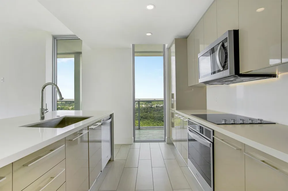 2000 Metropica Way #1503 Sunrise, FL 33323