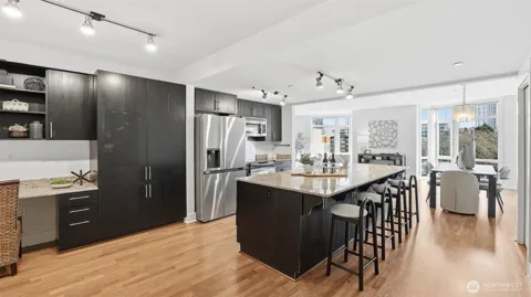 699 John Street #420