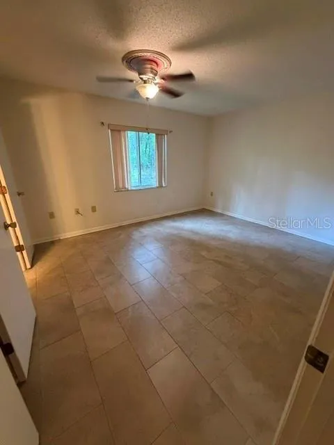 4729 SILVER CIRCLE Zephyrhills, FL 33541