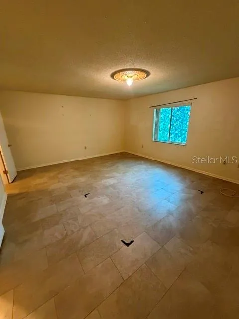 4729 SILVER CIRCLE Zephyrhills, FL 33541