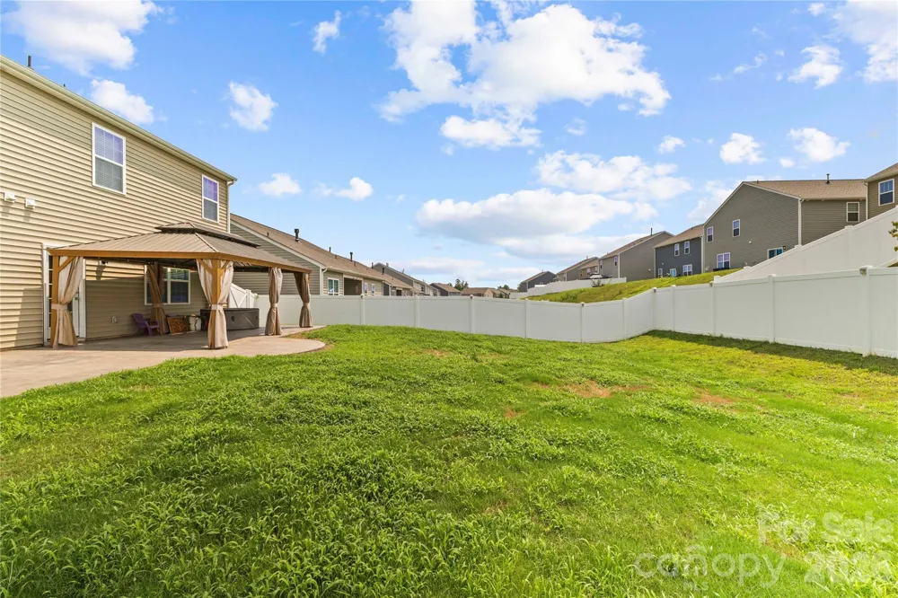 134 Giant Oak Avenue Statesville, NC 28677