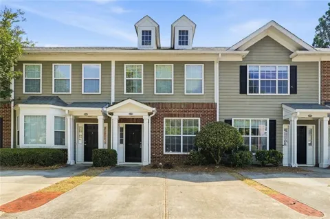 2086 Del Lago Circle