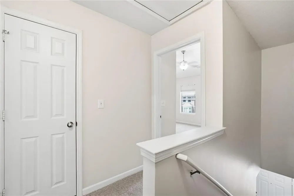 2086 Del Lago Circle Kennesaw, GA 30152