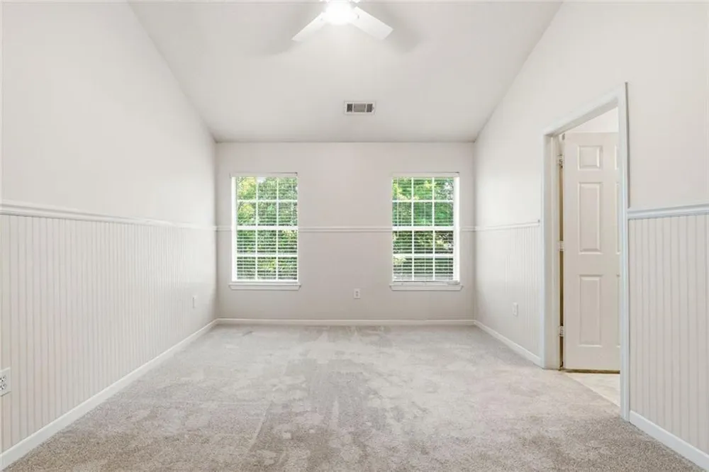 2086 Del Lago Circle Kennesaw, GA 30152