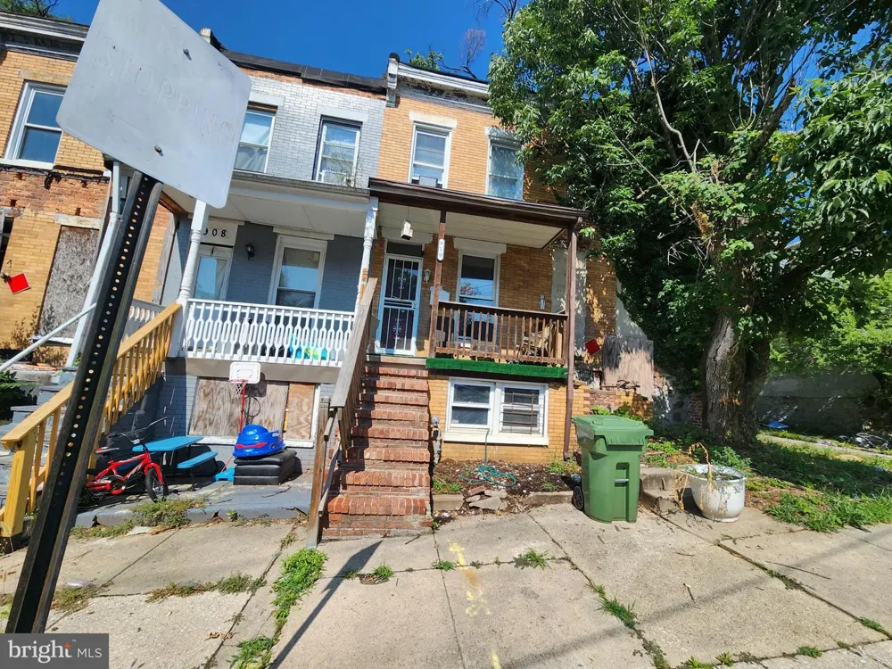 910 DUKELAND STREET Baltimore, MD 21216