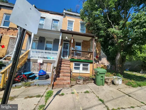 910 DUKELAND STREET
