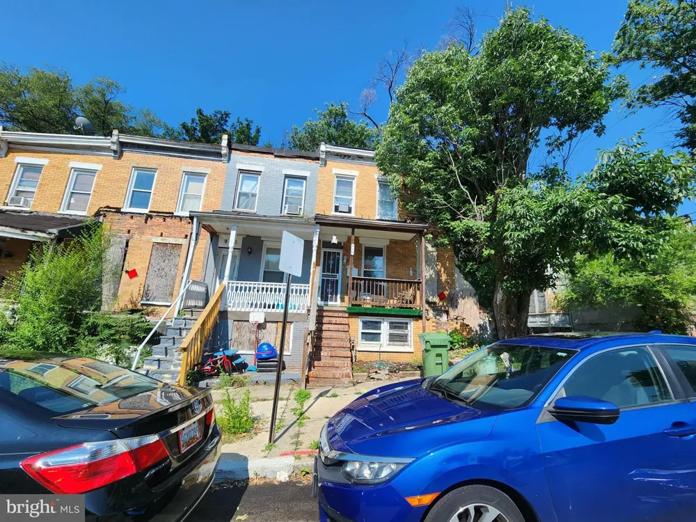 910 DUKELAND STREET Baltimore, MD 21216