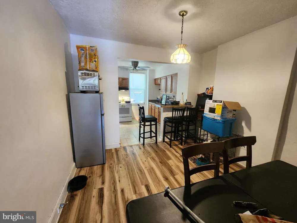 910 DUKELAND STREET Baltimore, MD 21216