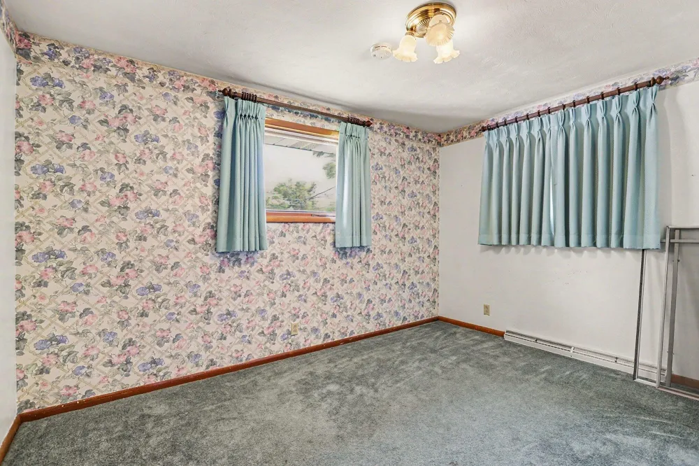 1347 Ferry Street Niles, MI 49120