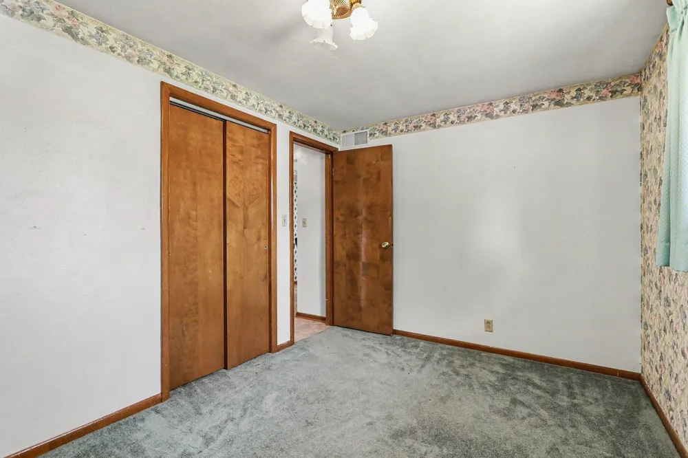 1347 Ferry Street Niles, MI 49120