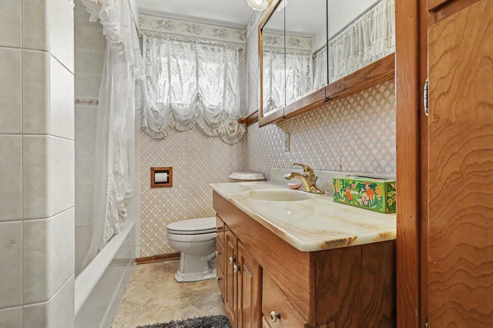 1347 Ferry Street Niles, MI 49120