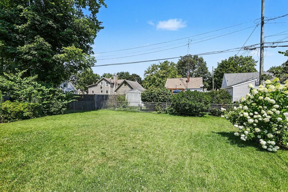 1347 Ferry Street Niles, MI 49120