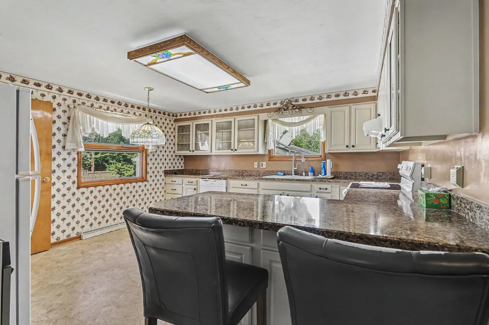 1347 Ferry Street Niles, MI 49120