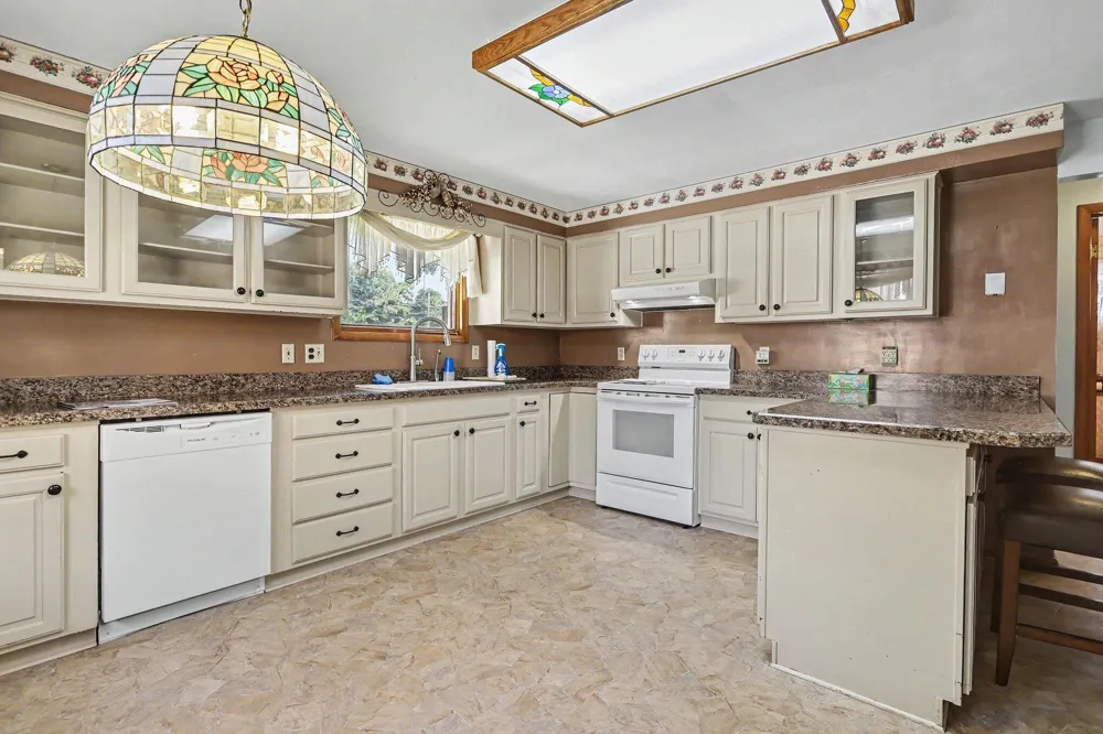 1347 Ferry Street Niles, MI 49120