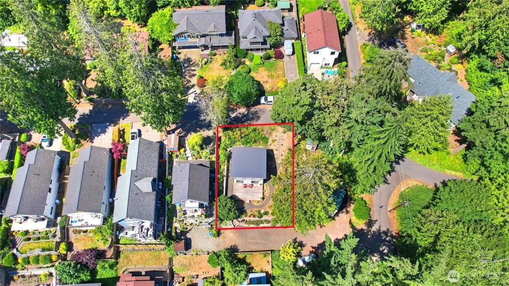 7237 NE Winfred Street Suquamish, WA 98392