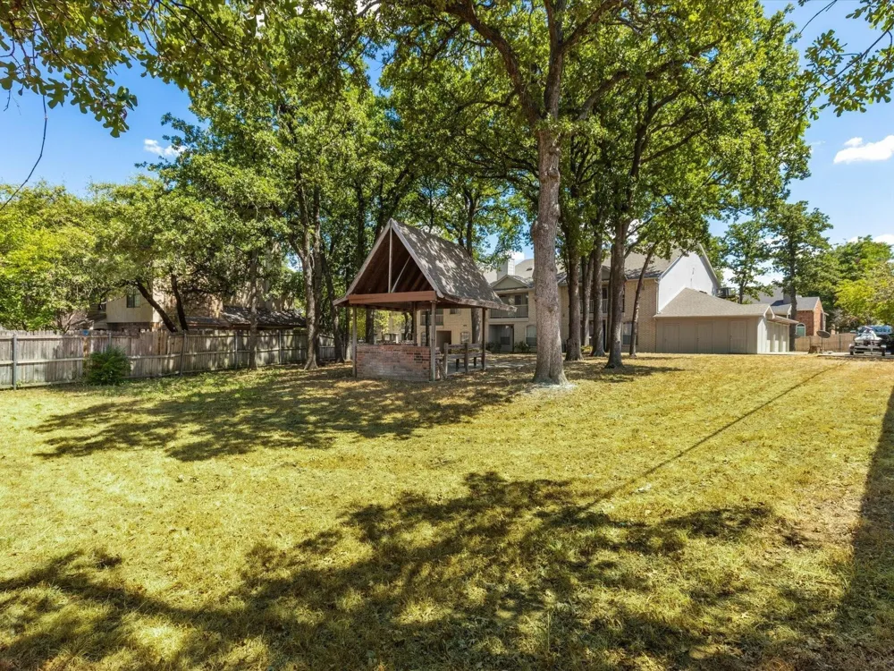 1501 Cedar Elm Drive #101 Euless, TX 76039