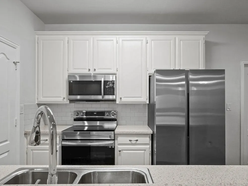 1501 Cedar Elm Drive #101 Euless, TX 76039
