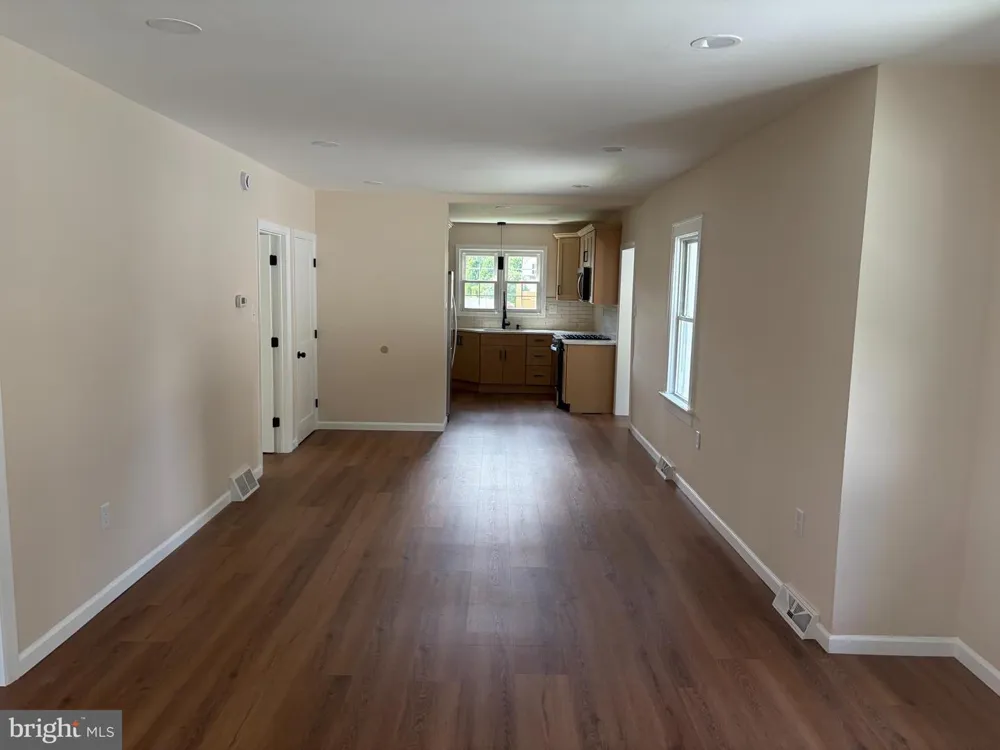1365 ROOSEVELT BOULEVARD Vineland, NJ 08361