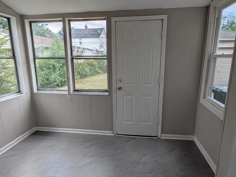 6236 Kenilworth Street Dearborn, MI 48126