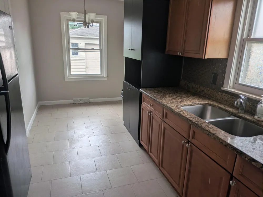 6236 Kenilworth Street Dearborn, MI 48126