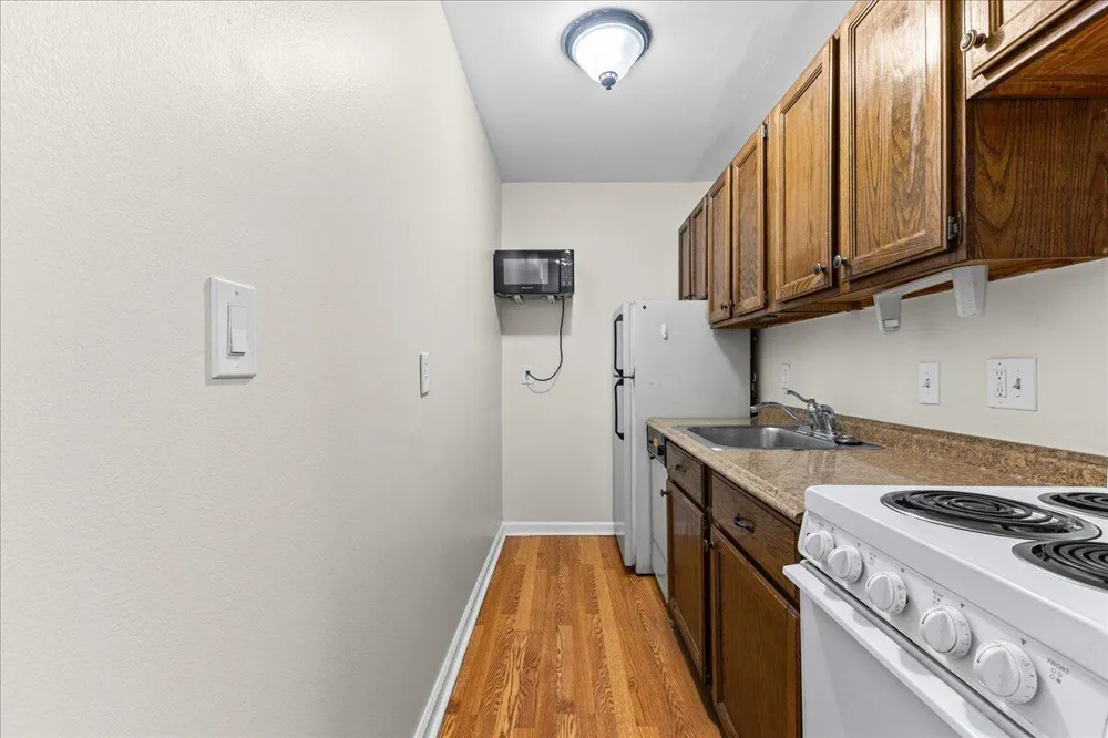 1531 Packard Street #13 Ann Arbor, MI 48104