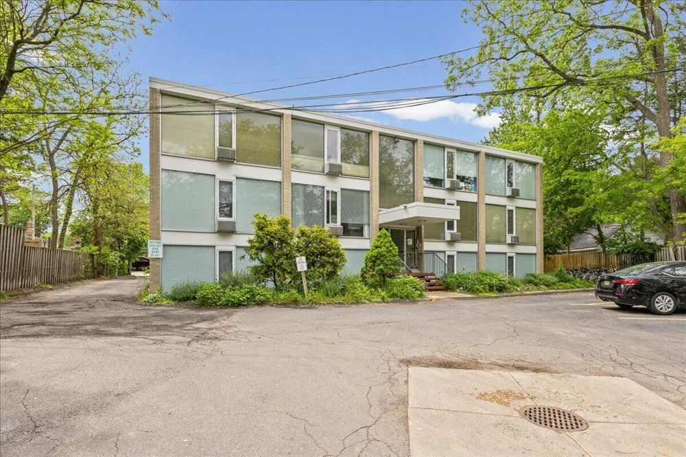 1531 Packard Street #13 Ann Arbor, MI 48104