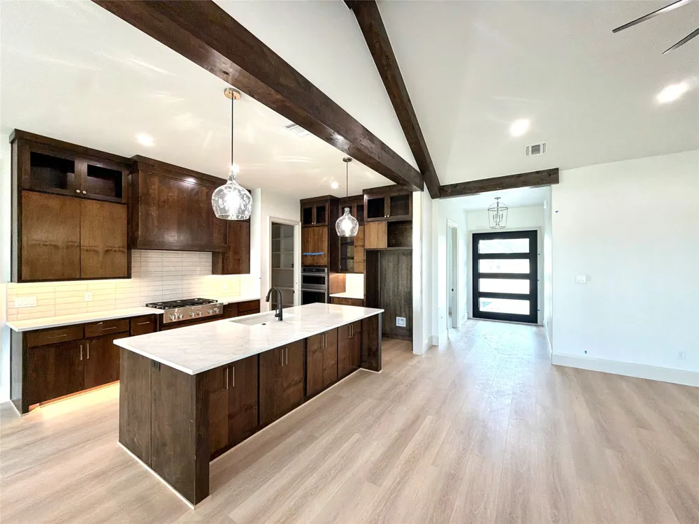 2073 Preserve Trail Weatherford, TX 76087