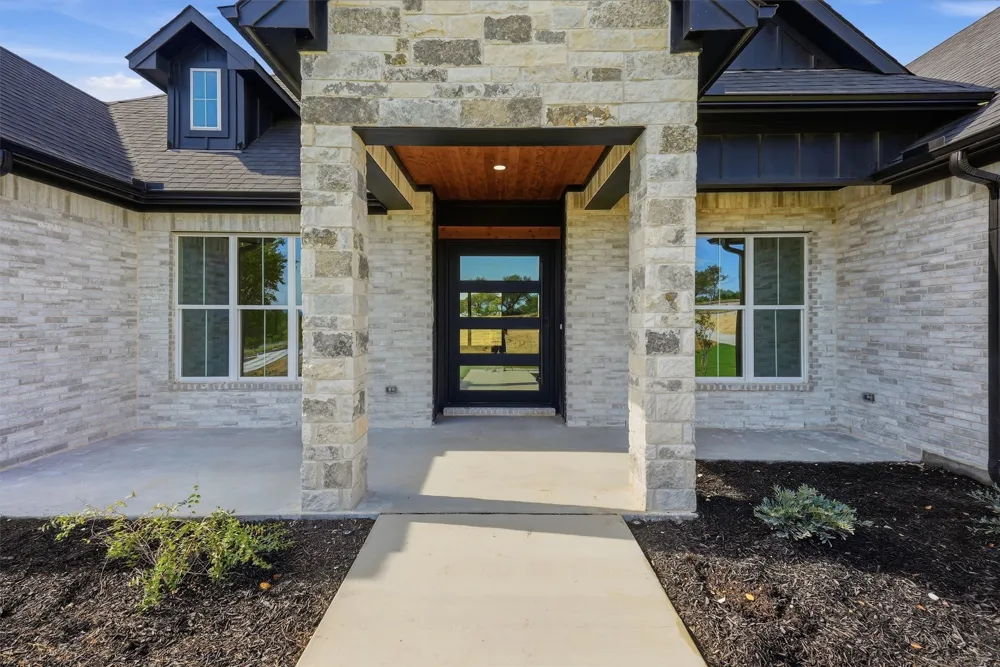 2073 Preserve Trail Weatherford, TX 76087