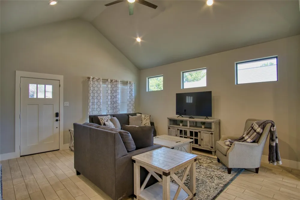 1247 Green Hill Drive Canyon Lake, TX 78133