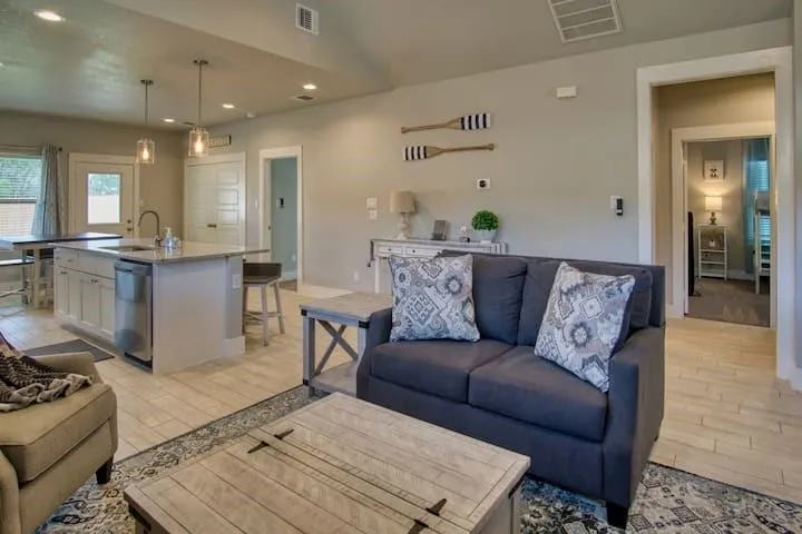 1247 Green Hill Drive Canyon Lake, TX 78133
