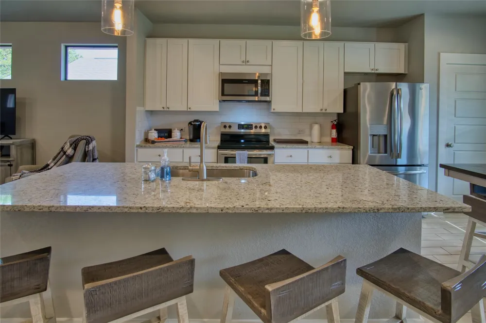 1247 Green Hill Drive Canyon Lake, TX 78133