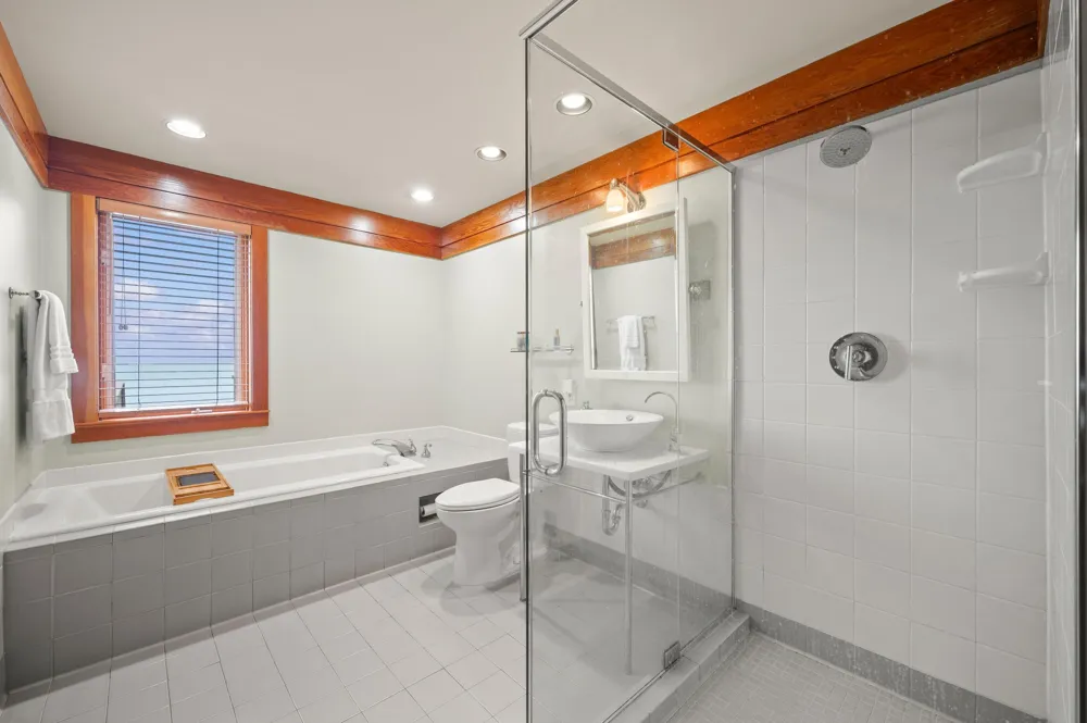 13047 Edgewater New Buffalo, MI 49117