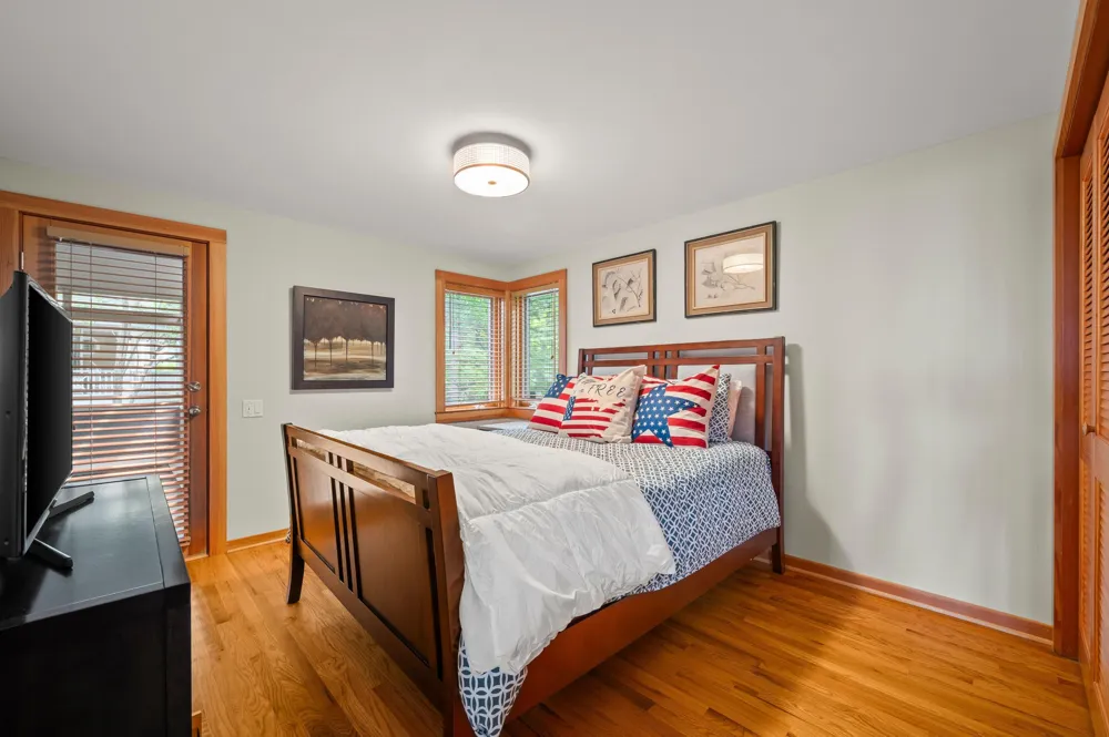 13047 Edgewater New Buffalo, MI 49117