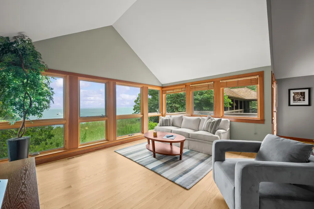 13047 Edgewater New Buffalo, MI 49117