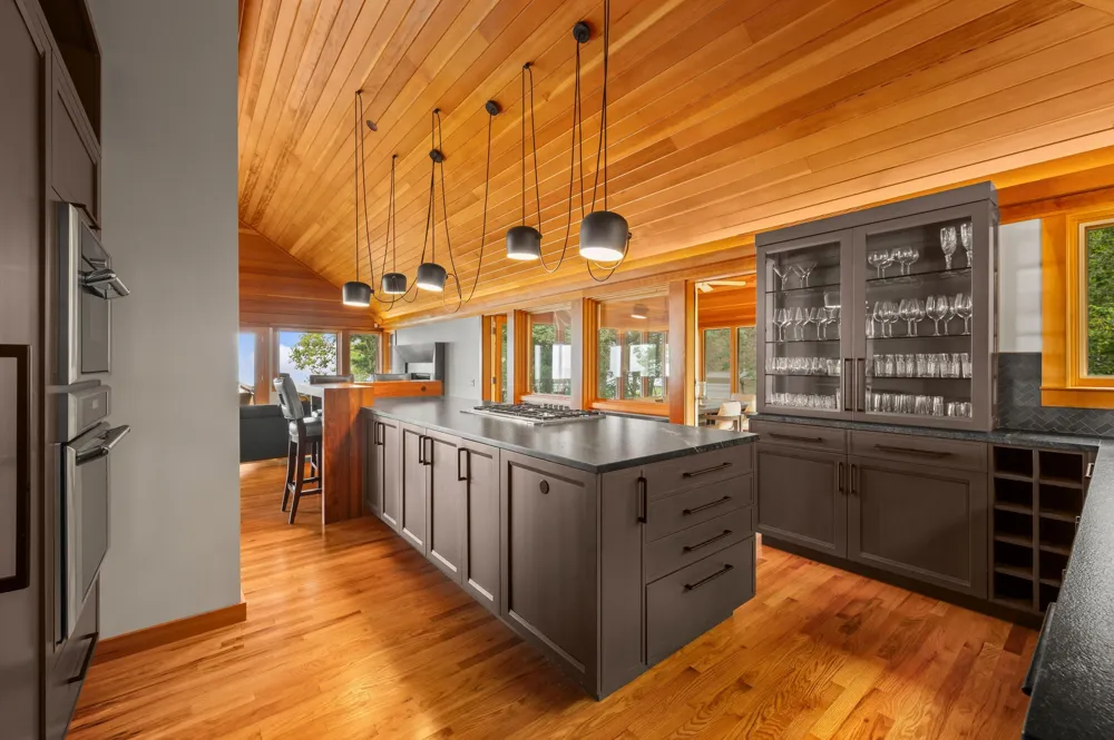 13047 Edgewater New Buffalo, MI 49117