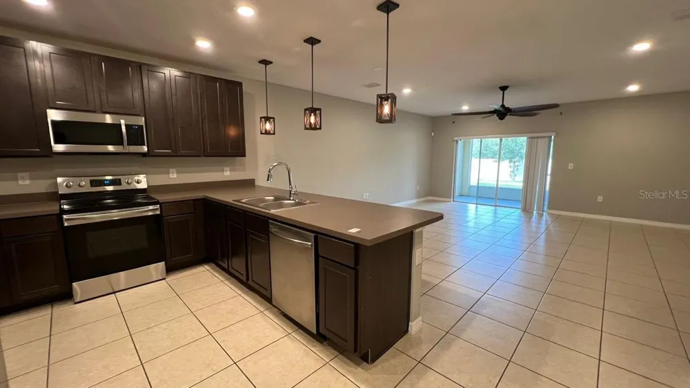 4805 CORAL CASTLE DRIVE Kissimmee, FL 34746